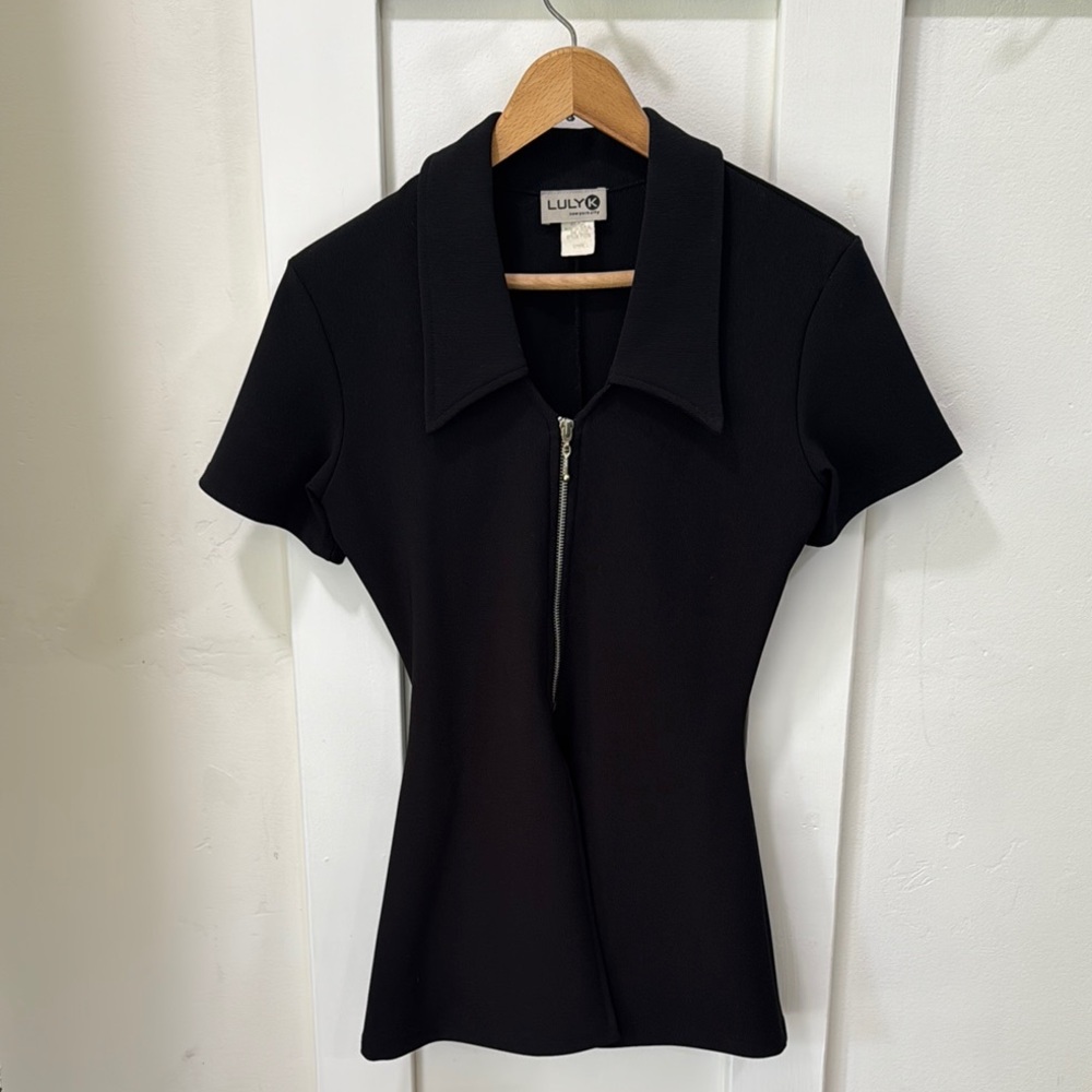 Lully K Vintage Black Top Y2K, Goth, Y2K,Club,Vamp, Whismigoth, 90’s
SZ S